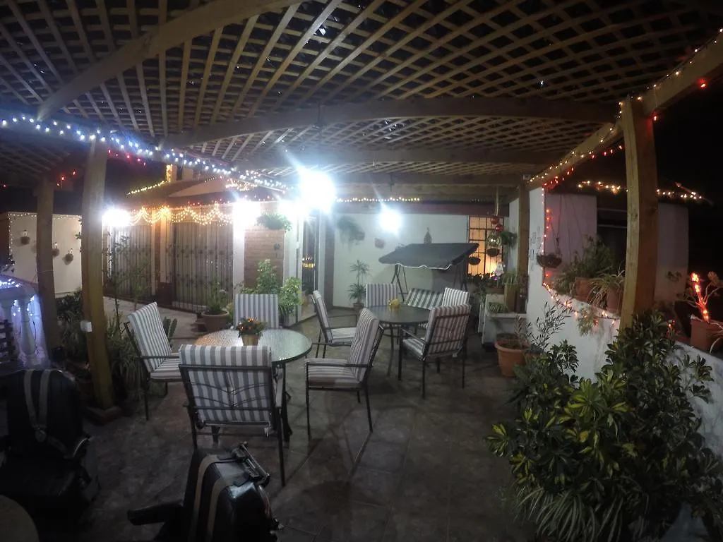 Mariana'S Petit Hotel Guatemala City Bed & Breakfast